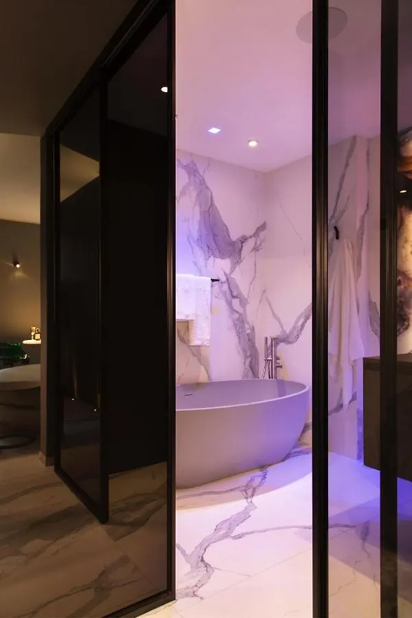 Bed & Breakfast Suite Michelangelo In Brera Milan Italy